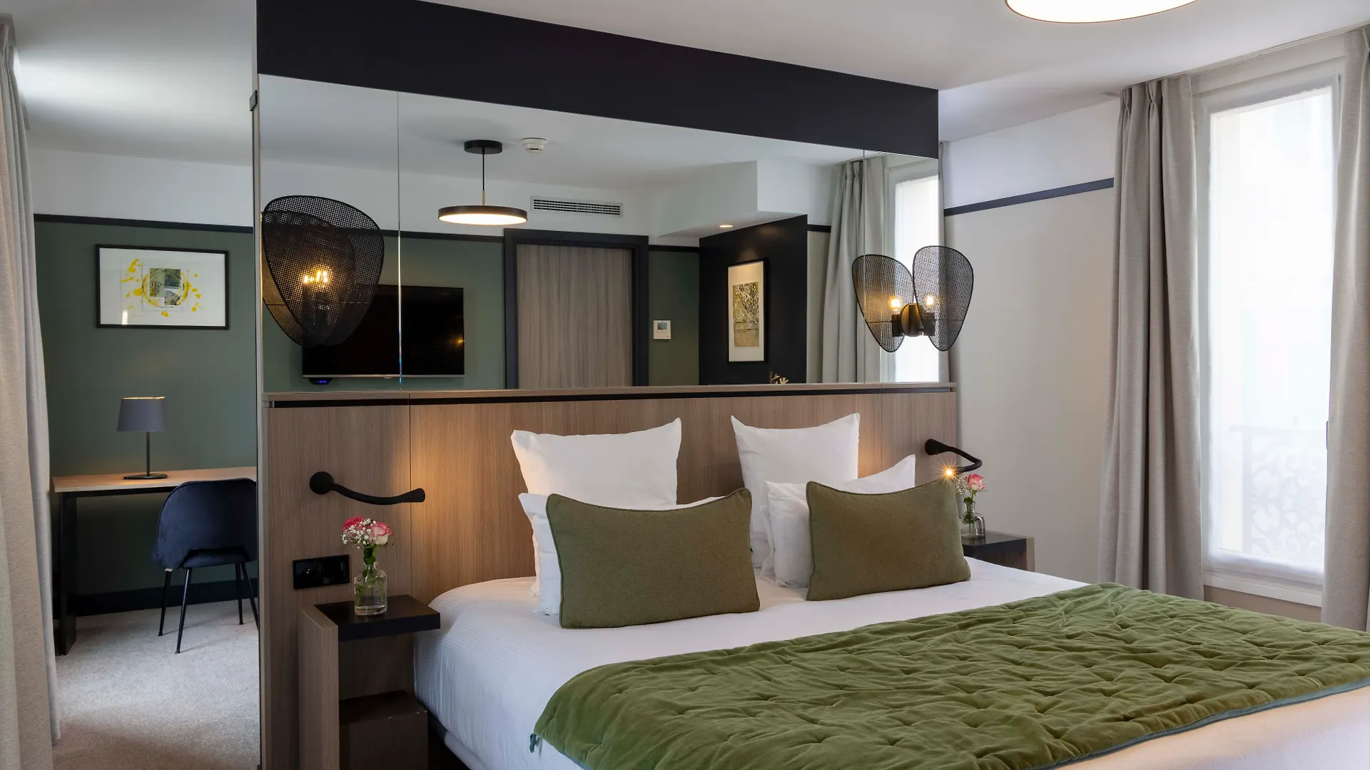 **** Hotel Hôtel Opéra Liège Paris France